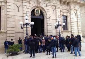 incontro-piazza-duomo-300x209